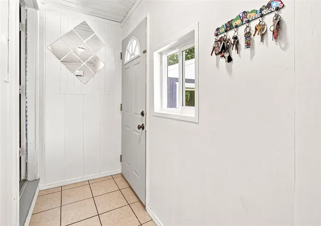 Photo 4 of Single family home for sale at 609 S Mechanic St, Berrien Springs, MI 49103 | MLS# 70555560 | Listing updated on 2026-09-05