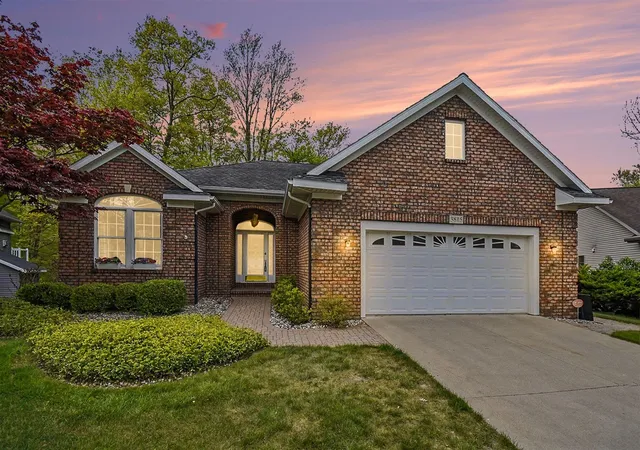 2nd image of 3815 Ravinewood Cir, Grand Rapids, MI 49508 | MLS# 70531820