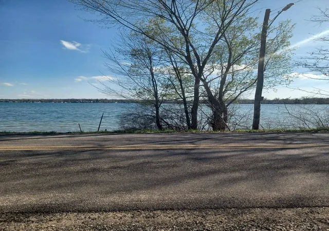 Homes for sale in Manitou Beach, MI | 6000 Devils Lake Hwy, Manitou Beach, MI 49253 | MLS# 50204544