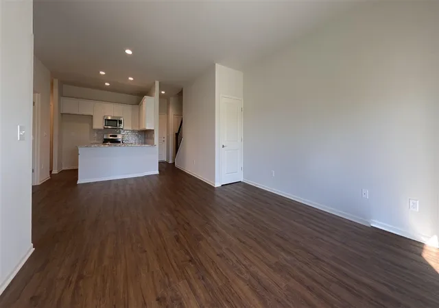 4th image of 4262 Plum Vlg Cir, Monroe, MI 48161