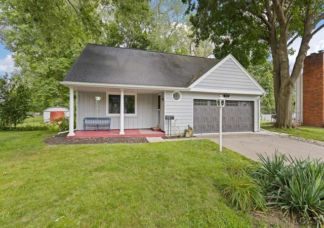 Photo 3 of Single family home for sale at 972 Gettysburg Dr, Adrian, MI 49221 | MLS# 50219402 | Listing updated on 2026-08-26