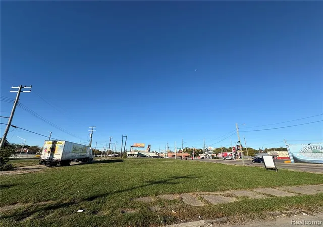4th image of 14438 Harper Ave, Detroit, MI 48224 | MLS# 60947470