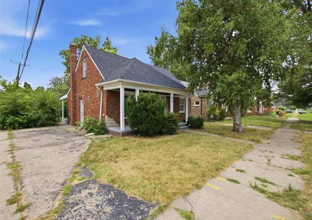 Photo 2 of Single family home for sale at 18990 Hamburg St, Detroit, MI 48205 | MLS# 70548837 | Listing updated on 2026-08-26