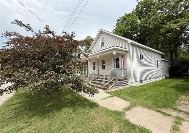 Homes for sale in Ludington, MI | 603 S George St, Ludington, MI 49431 | MLS# 70542588