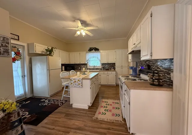 Homes for sale in Ludington, MI | 603 S George St, Ludington, MI 49431 | MLS# 70542588