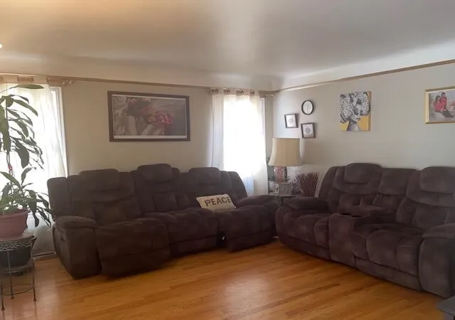 Photo 2 of Single family home for sale at 11322 Kinloch Ave, Redford, MI 48239 | MLS# 70552027 | Listing updated on 2026-09-14
