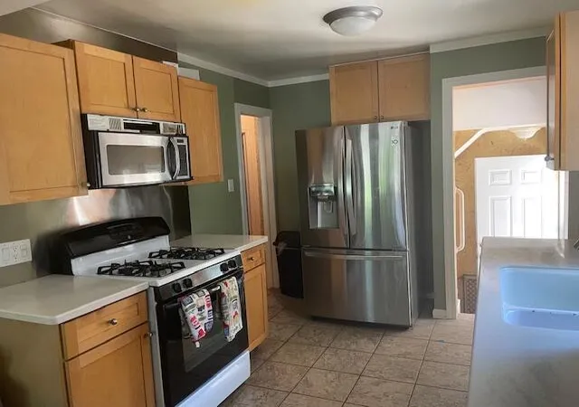 Photo 3 of Single family home for sale at 11322 Kinloch Ave, Redford, MI 48239 | MLS# 70552027 | Listing updated on 2026-09-14