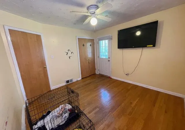 Photo 4 of Single family home for sale at 11322 Kinloch Ave, Redford, MI 48239 | MLS# 70552027 | Listing updated on 2026-09-14