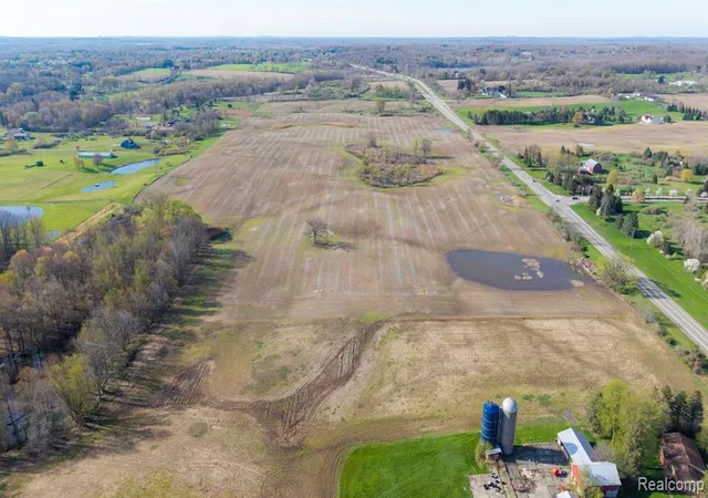 4th image of Lot 5 Lapeer Rd, Lake Orion, MI 48362 | MLS# 61008452