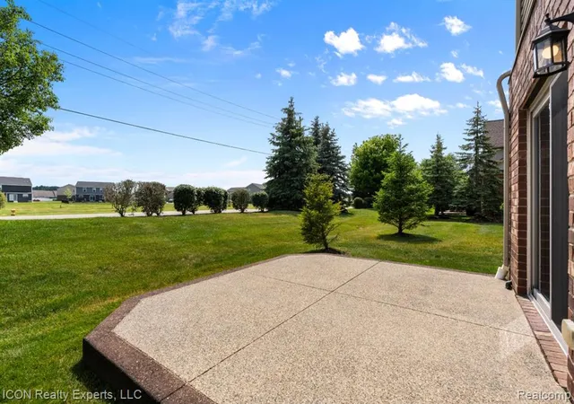 36th image of 23668 Clarewood St, Macomb, MI 48042 4828 | MLS# 61003971