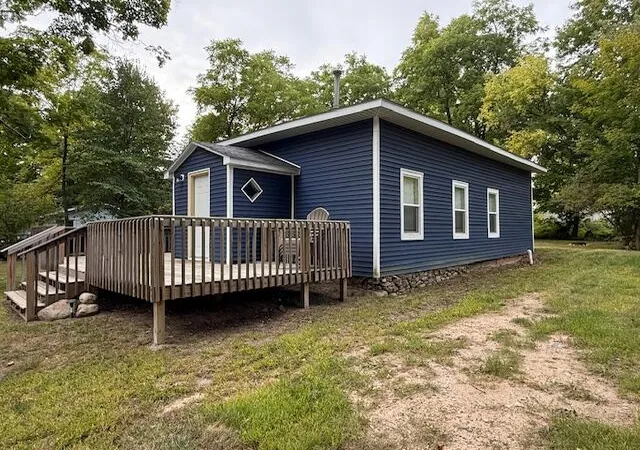 Homes for sale in Newaygo, MI | 37 E Jefferson St, Newaygo, MI 49337 | MLS# 70539252