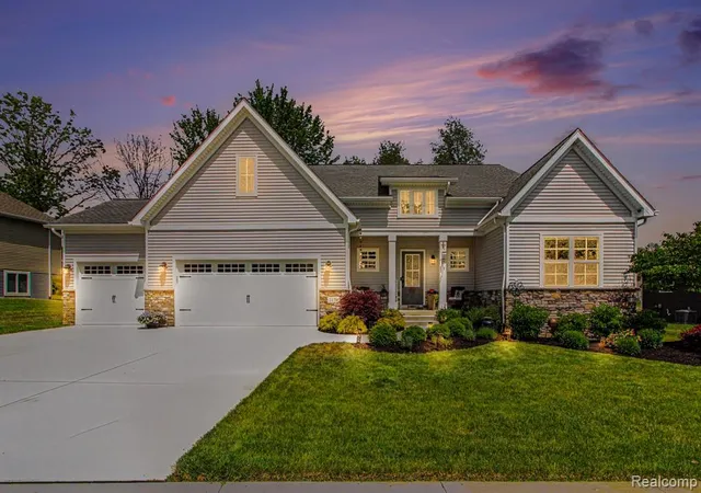 Homes for sale in Brighton, MI | 1179 Timberleaf Dr, Brighton, MI 48114 | MLS# 61000334