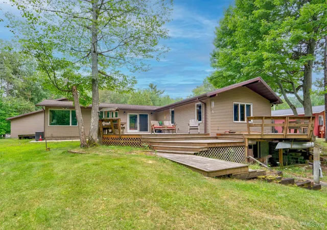 Photo 1 of Single family home for sale at 7618 W Riverview Dr, Manistique, MI 49854 | MLS# 50217868 | Listing updated on 2026-08-08