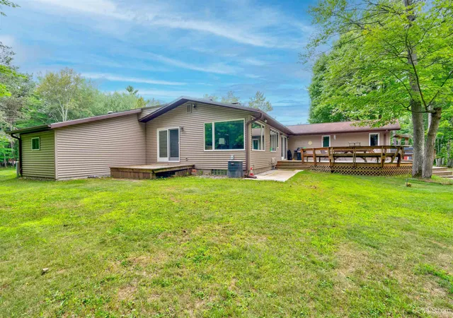 Photo 3 of Single family home for sale at 7618 W Riverview Dr, Manistique, MI 49854 | MLS# 50217868 | Listing updated on 2026-08-08