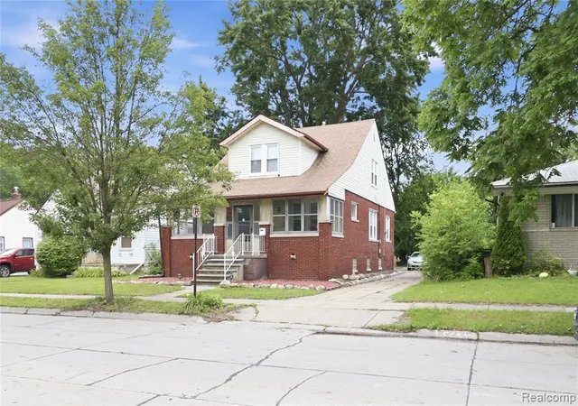 Photo 1 of Sale Pending at 6915 Braun, Center Line, MI 48015 | MLS# 61015466 | Listing updated on 2026-08-10
