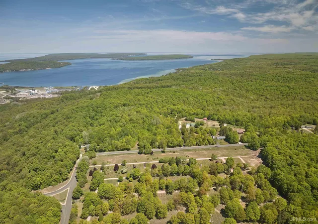 Photo 4 of Single family home for sale at E9328 Lehnen Rd, Munising, MI 49862 | MLS# 50216328 | Listing updated on 2026-07-28