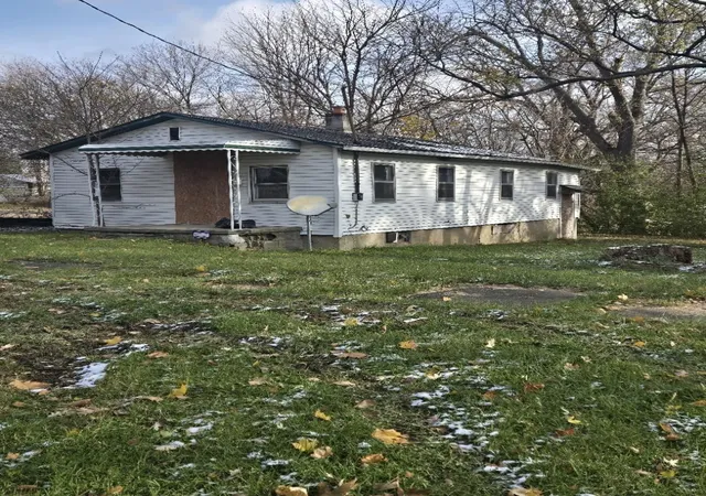 Homes for sale in Flint, MI | 2221 Howard Ave, Flint, MI 48503 | MLS# 50194264