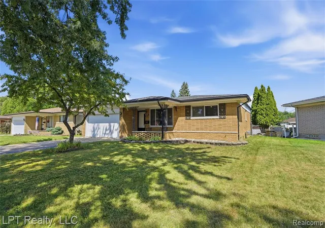 Photo 3 of Sale Pending at 27756 Newport Dr, Warren, MI 48088 4643 | MLS# 61024235 | Listing updated on 2026-09-10