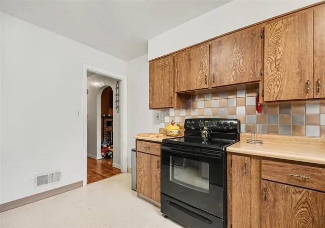 Homes for sale in Niles, MI | 1317 Lasalle Ave, Niles, MI 49120 | MLS# 70541811