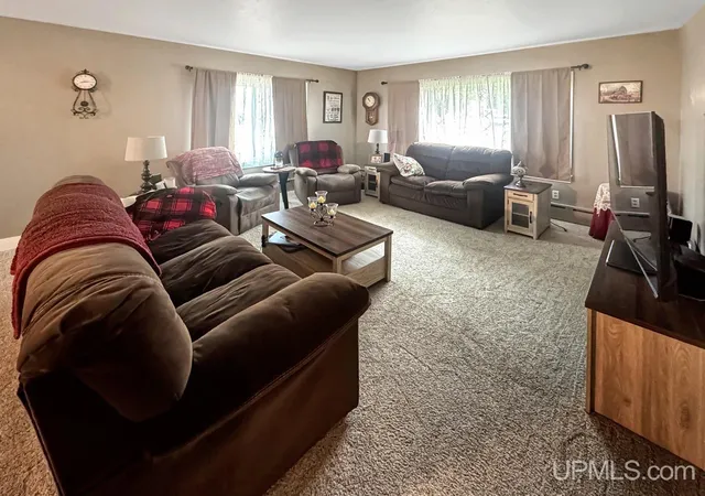 Photo 4 of Single family home for sale at 600 Court St, Crystal Falls, MI 49920 | MLS# 50218985 | Listing updated on 2026-10-08