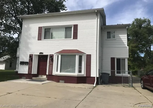 Homes for sale in Roseville, MI | 18541 Utica, Roseville, MI 48066 | MLS# 60969316