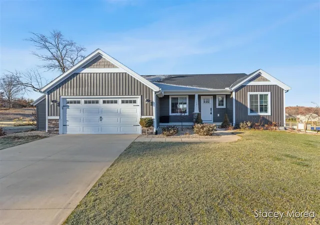 Homes for sale in Sparta, MI | 11791 Crystal Ridge Dr, Sparta, MI 49345 | MLS# 70518876