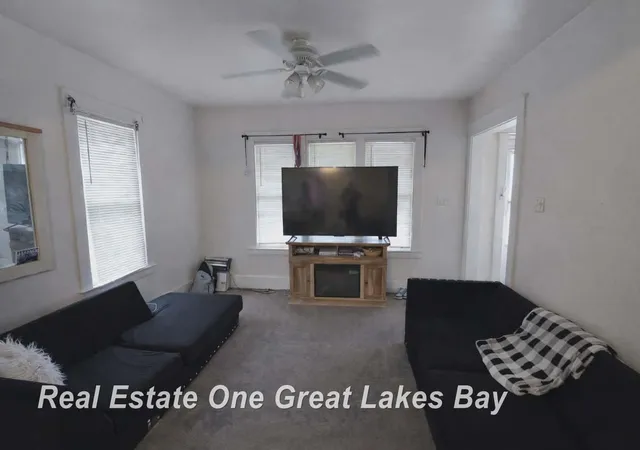 Homes for sale in Saginaw, MI | 712 N Woodbridge St, Saginaw, MI 48602 | MLS# 50204459