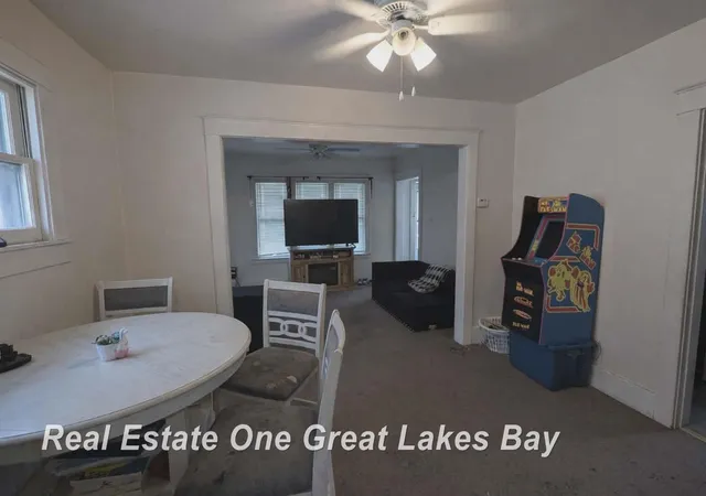 Homes for sale in Saginaw, MI | 712 N Woodbridge St, Saginaw, MI 48602 | MLS# 50204459