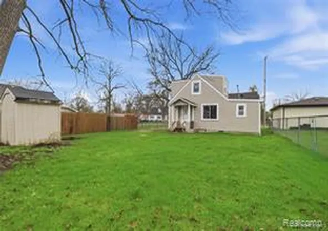 Homes for sale in Burton, MI | 2164 Savoy Ave, Burton, MI 48529 | MLS# 60992211