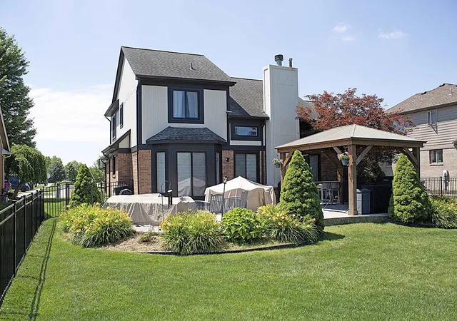 Photo 3 of Single Family Residence at 21175 Briar Rose Dr, Macomb, MI 48044 | MLS# 50213124 | | Sold on 2026-08-12