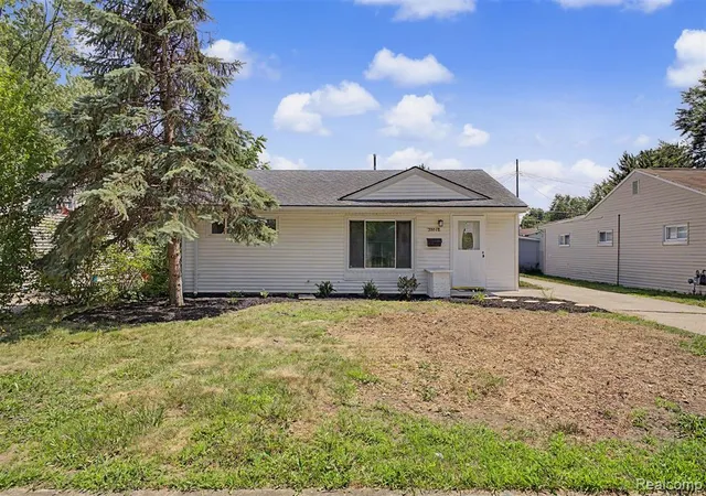 Homes for sale in Westland, MI | 35519 Hazelwood St, Westland, MI 48186 | MLS# 61008079
