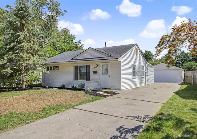 Homes for sale in Westland, MI | 35519 Hazelwood St, Westland, MI 48186 | MLS# 61008079