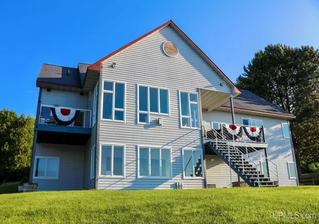 2nd image of 19050 Canal Rd, Houghton, MI 49931 | MLS# 50214497