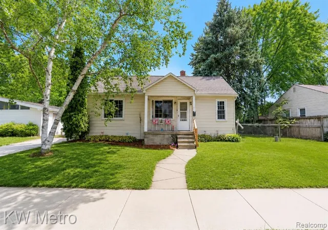 Homes for sale in Ferndale, MI | 1406 Rosewood St, Ferndale, MI 48220 | MLS# 61005188