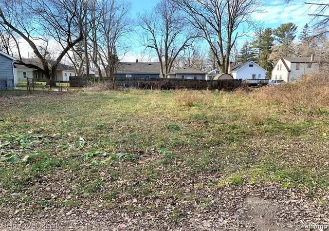 3rd image of 3512 Barcey Ct, Burton, MI 48529 | MLS# 60386788