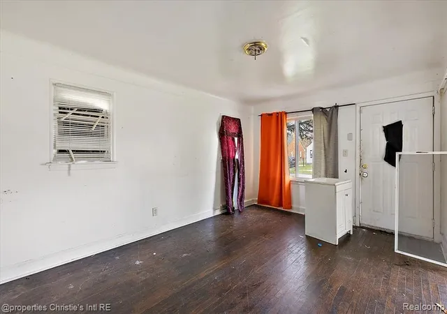 Photo 4 of Single family home for sale at 12047 Robson St, Detroit, MI 48227 2437 | MLS# 60999281 | Listing updated on 2026-10-27