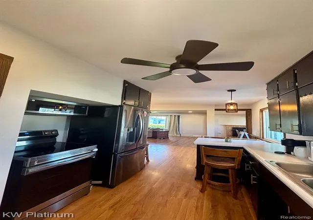 Homes for sale in Fort Gratiot, MI | 3261 Keewahdin Rd, Fort Gratiot, MI 48059 | MLS# 60992843