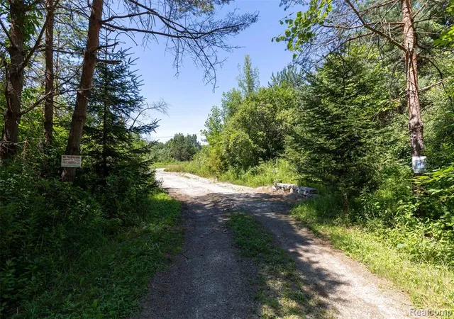 Photo 2 of Sale Pending at 408 Columbiaville Rd, Columbiaville, MI 48421 | MLS# 61011779 | Listing updated on 2026-09-02