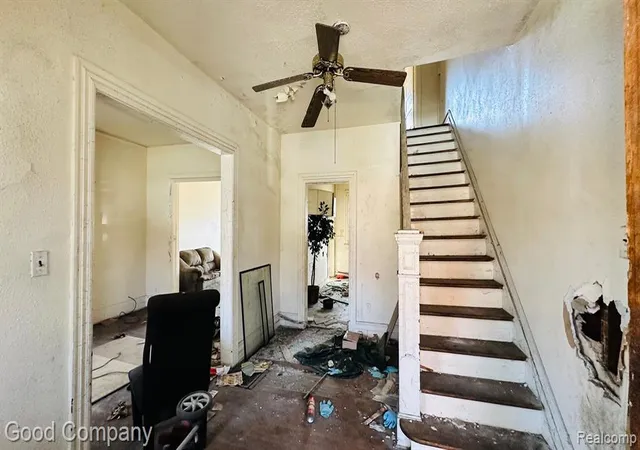 2nd image of 108 Mount Vernon St, Detroit, MI 48202 | MLS# 60294875