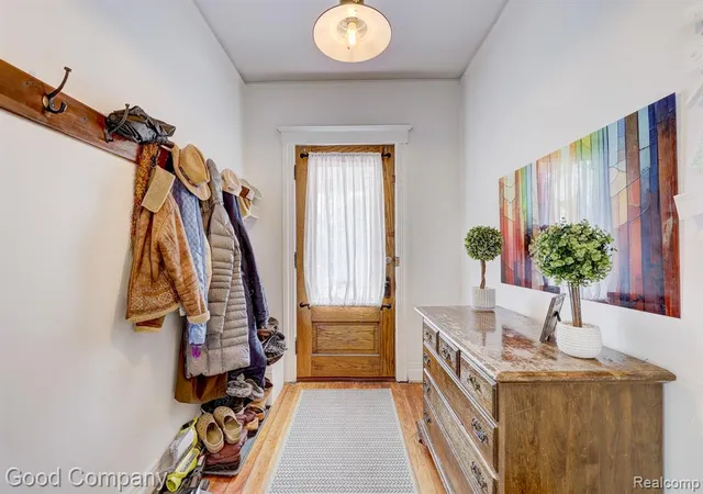 5th image of 1728 Parker St, Detroit, MI 48214 | MLS# 60991604