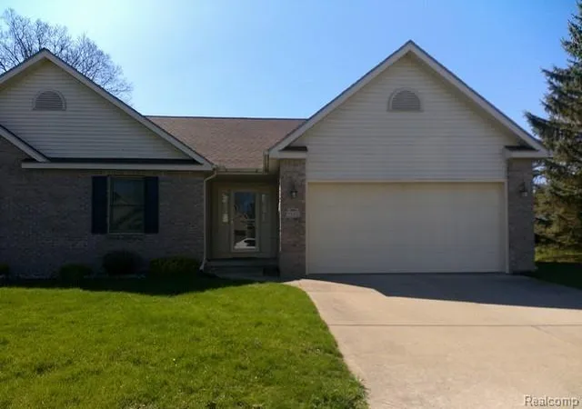 Homes for sale in Clio, MI | 3149 Rotterdam Dr #69, Clio, MI 48420 | MLS# 60986929