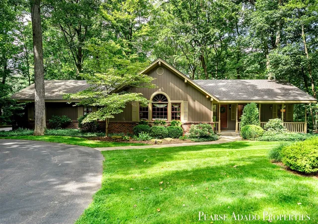 Photo 1 of Sale Pending at 3597 Tricklewood Dr, Grand Rapids, MI 49546 | MLS# 70554972 | Listing updated on 2026-08-29