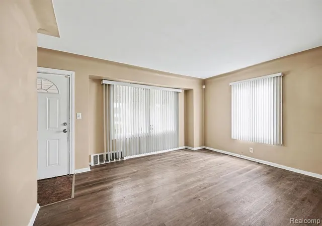 Homes for sale in Eastpointe, MI | 21768 Gascony Ave, Eastpointe, MI 48021 | MLS# 60975892