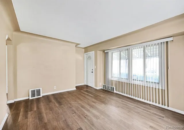 Homes for sale in Eastpointe, MI | 21768 Gascony Ave, Eastpointe, MI 48021 | MLS# 60975892