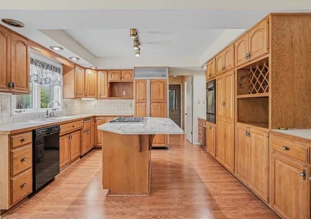 5th image of 608 Nurmi Ct, Bay City, MI 48708 | MLS# 50214038