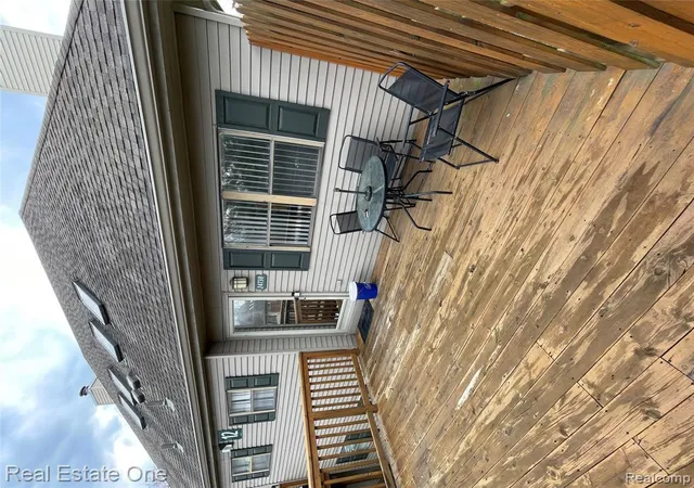 2nd image of 24738 Cashmere Ct #120, Southfield, MI 48033 | MLS# 60982907