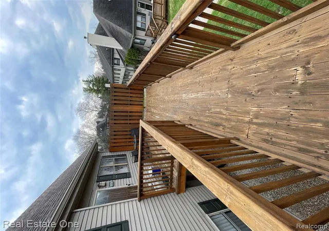 4th image of 24738 Cashmere Ct #120, Southfield, MI 48033 | MLS# 60982907