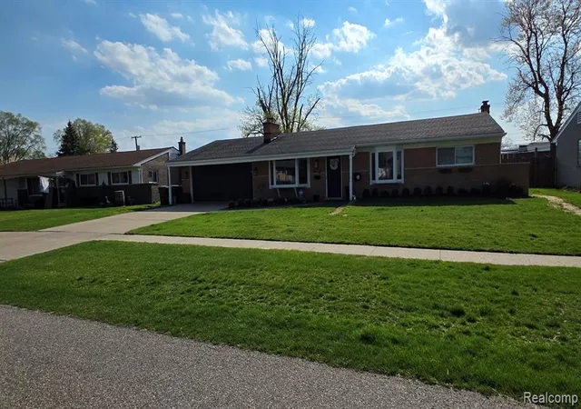 Photo 4 of Sale Pending at 51241 Kingwood Dr, Shelby Township, MI 48316 | MLS# 60986308 | Listing updated on 2026-08-04