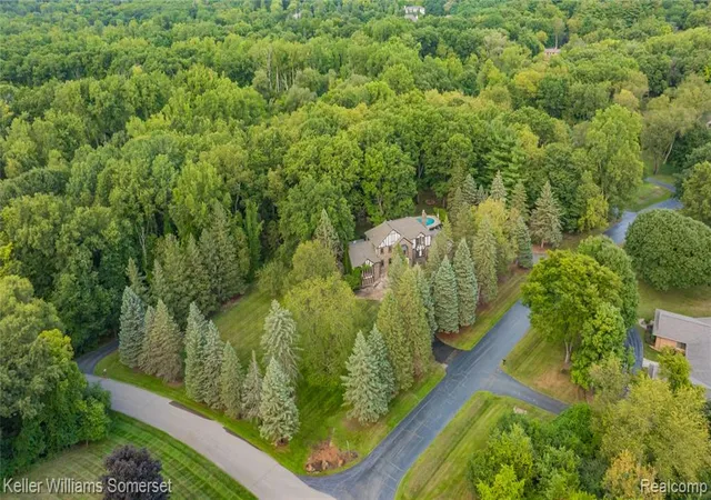 Photo 88 of Single family home for sale at 1290 Sunniwood Pl, Rochester, MI 48306 | MLS# 61024438 | Listing updated on 2026-09-04
