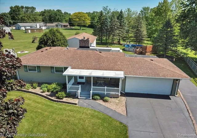 1st image of 6229 Cold Spring Trl, Grand Blanc, MI 48439 | MLS# 61018191